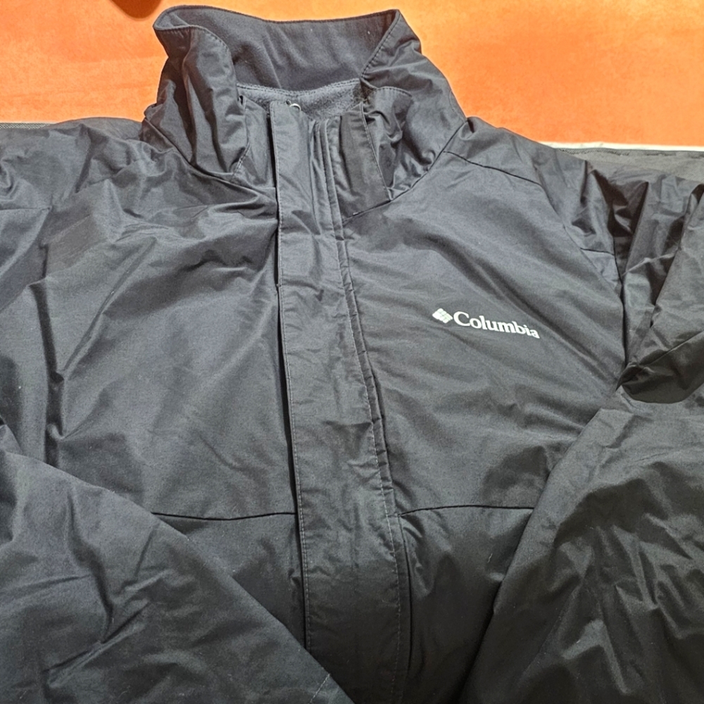 Columbia Black Performance Jacket Waterproof Lightweight